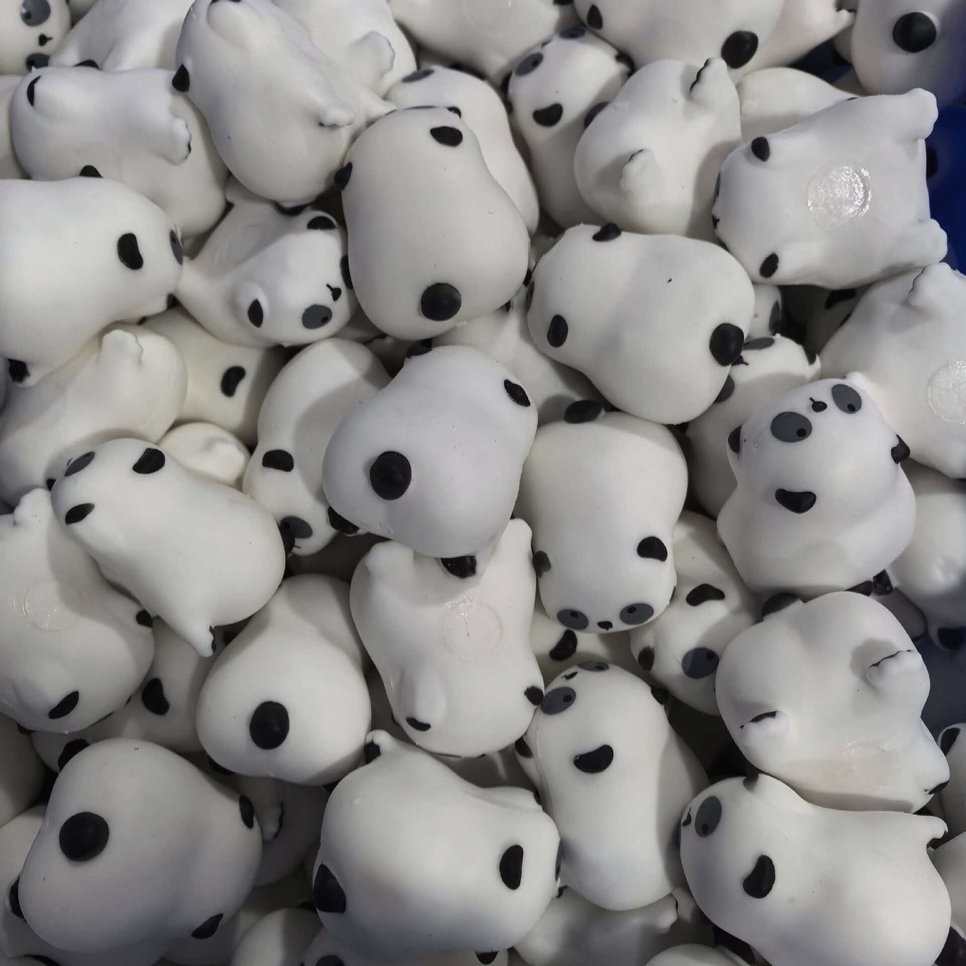 Mainan Pemecah Stres Berbentuk - Interactive Squeaky Plush Dog Toy ulasan dan harga
